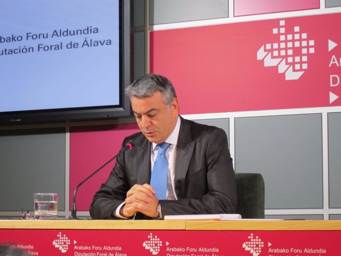 El diputado general de Álava, Javier de Andrés