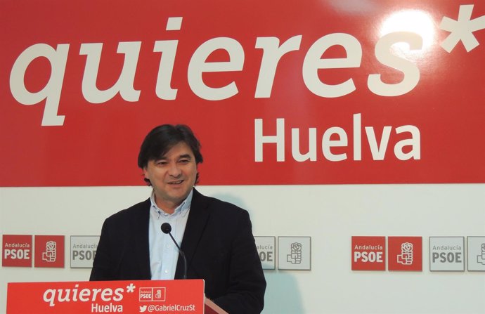 El portavoz del Grupo Municipal Socialista en el Ayto de Huelva, Gabriel Cruz.