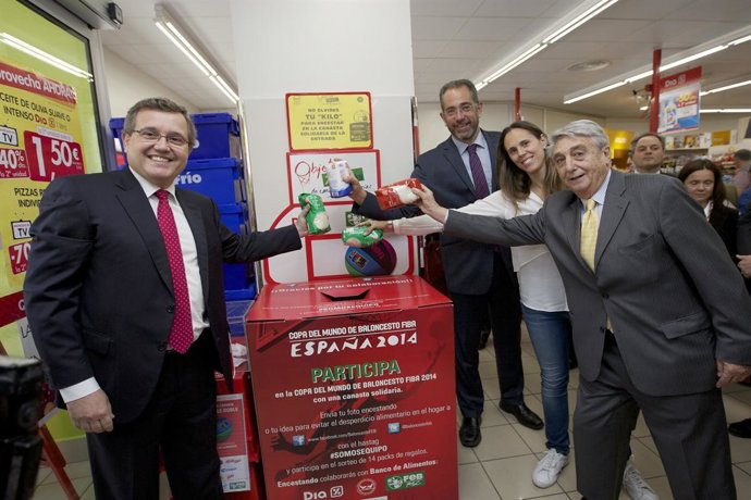 Ricardo Currás (Dia) y la FEB 