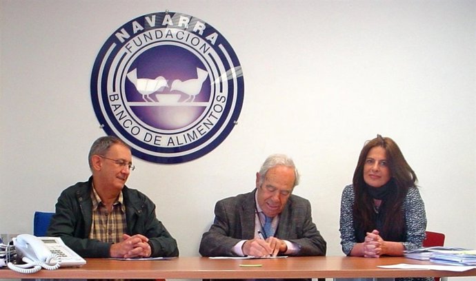 Acuerdo entre el Banco de Alimentos y el Colegio de Enfermería de Navarra.