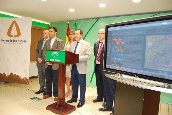 Ruiz Espejo, presenta la plataforma 'Misterplan' de la Sierra de las Nieves