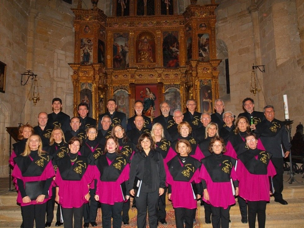 Coro Colegio Mayor Francisco De Sande De Cáceres      