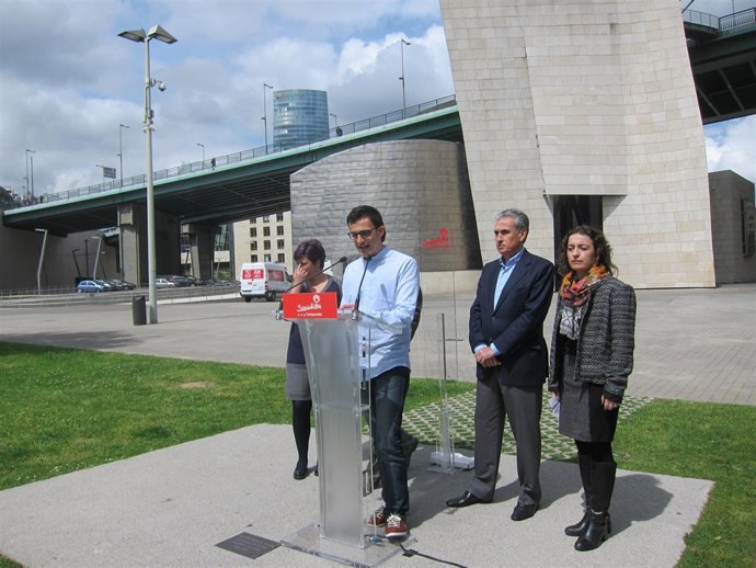 Acto de campaña de los socialistas en Bilbao.