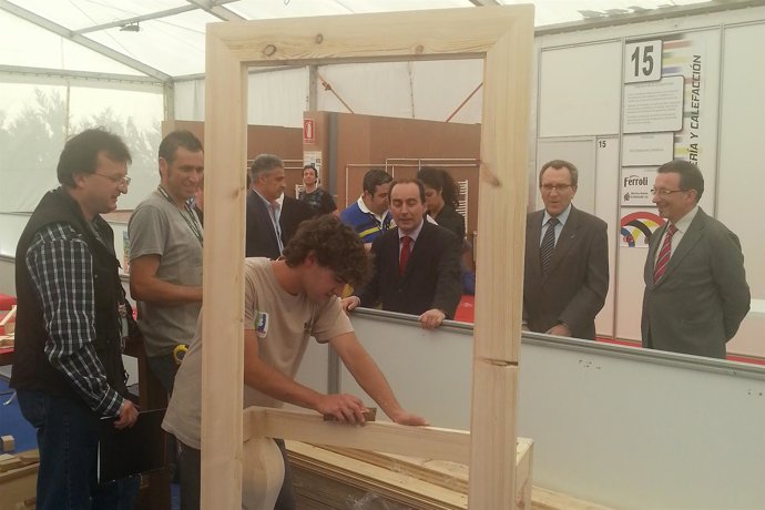 Serna visita 'Cantabriaskills'