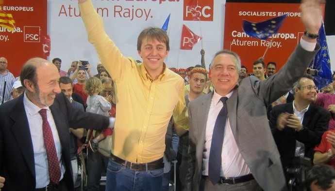 Alfredo Pérez Rubalcaba (PSOE), Javi López y Pere Navarro 