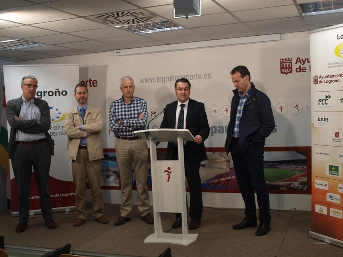 Merino presenta el torneo         