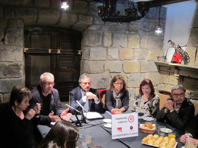 Cayo Lara y Willy Meyer en Pamplona