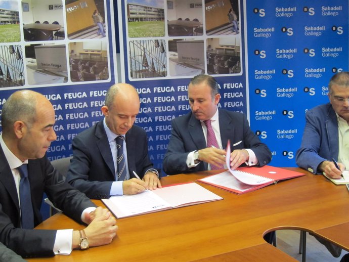 Firma del convenio entre Feuga y Sabadell Gallego