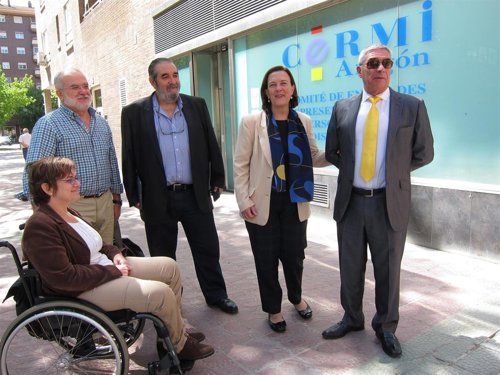 Ayala se ha reunido este jueves con representantes de CERMI Aragón