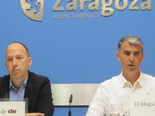 Los concejales de CHA, Carmelo Asensio y Juan Martín