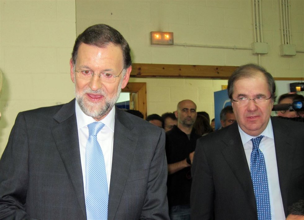 Rajoy Y Herrera En La Llegada Al Acto Público De León