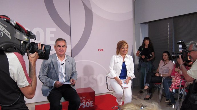 Elena Valenciano En Un Acto De Igualdad En El PSOE De Murcia Junto A Tovar
