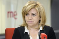 Valenciano pregunta a Cañete si hay que dejar a las mujeres fuera de los debates