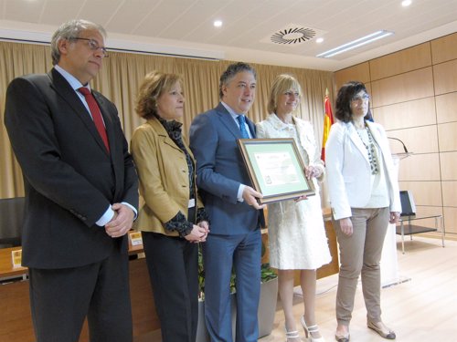 Tomás Burgos en la entrega de la Certificación de Excelencia en Valladolid