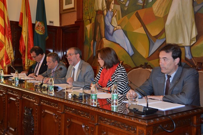 Joan Reñé, en el pleno de la Diputación de Lleida