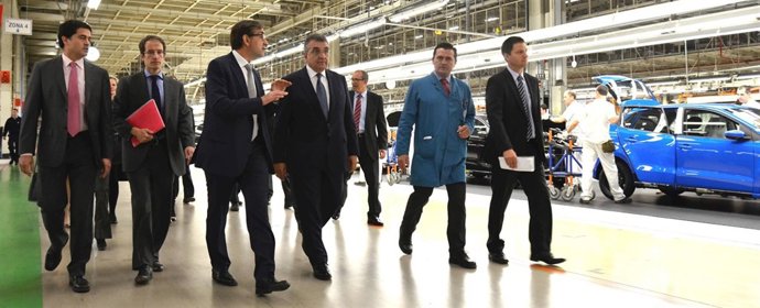 Visita de Francisco Javier García Sanz a Volkswagen Navarra.