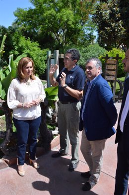 La consejera de Medio Ambiente visita Bioparc en Fuengirola