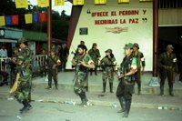 Las FARC y el ELN decretan un alto el fuego para las elecciones