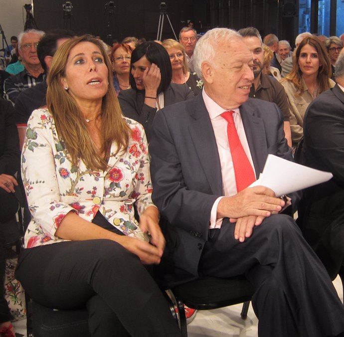 Margallo y Sánchez-Camacho en un acto de la campaña para las elecciones europeas