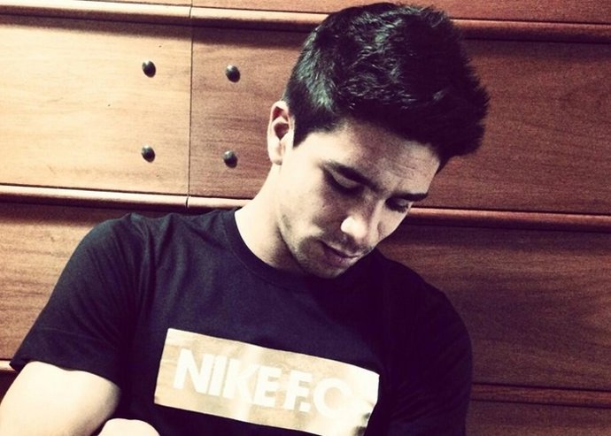 Giovanni Simeone sigue los pasos de su padre y conquista a una modelo Cholo