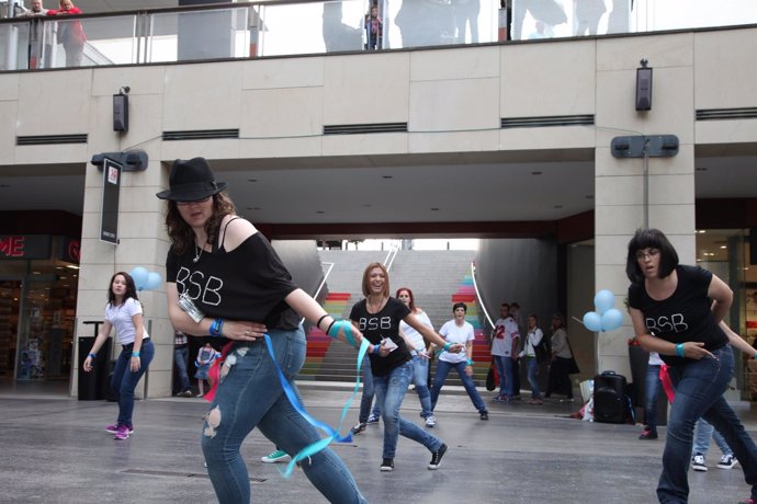 Flashmob en La Maquinista