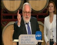 Cañete achaca al "cansancio" sus declaraciones sobre el debate con Valenciano