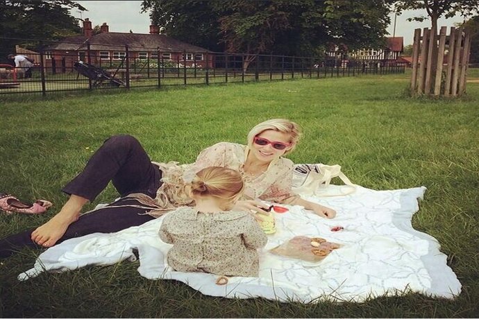 Elsa Pataky disfruta de sus hijos en Londres