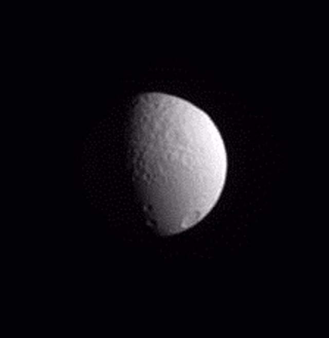 Luna Tetis de Saturno