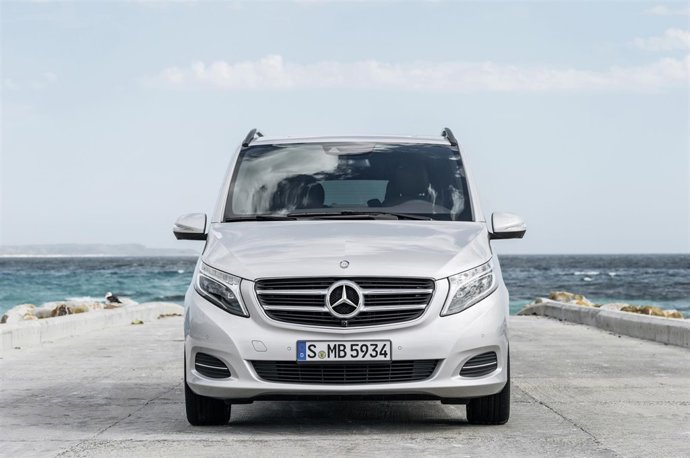 Die neue Mercedes-Benz V-Klasse – V 250 BlueTEC, Exterieur, brilliantsilber meta