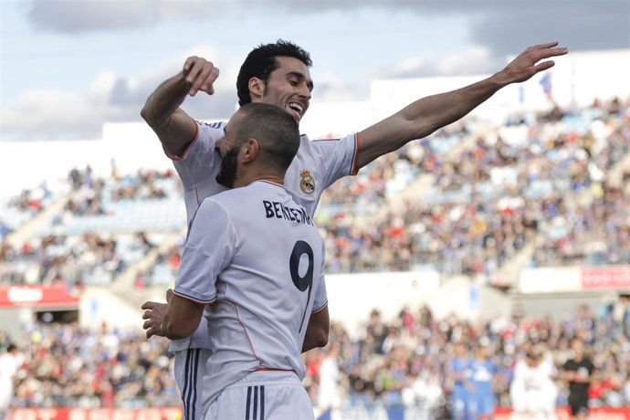 Karim Benzema y Álvaro Arbeloa en el encuentro frente al Getafe C.F.