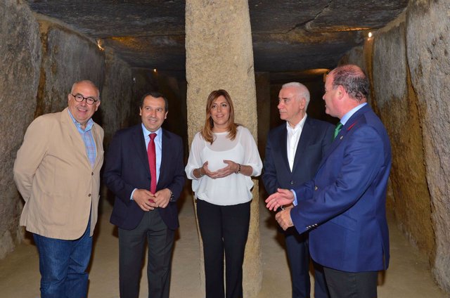 Susana Díaz visita los dólmenes de antequera candidato unesco patrimonio humanid