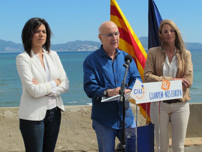 M.Surroca, J.A.Duran y P.Giró (UDC) (ARCHIVO)