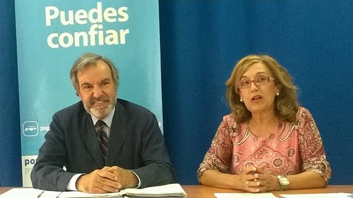Luis Peral y María del Carmen Rodríguez Hornillo.