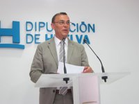 Diputación envía a Zoido un libro sobre historia y critica que "ofenda" a Huelva por "su ignorancia"