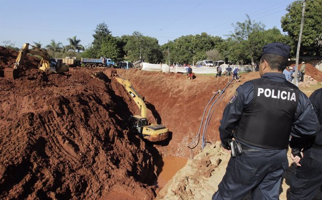 Excavaciones en busca de oro en Paraguay
