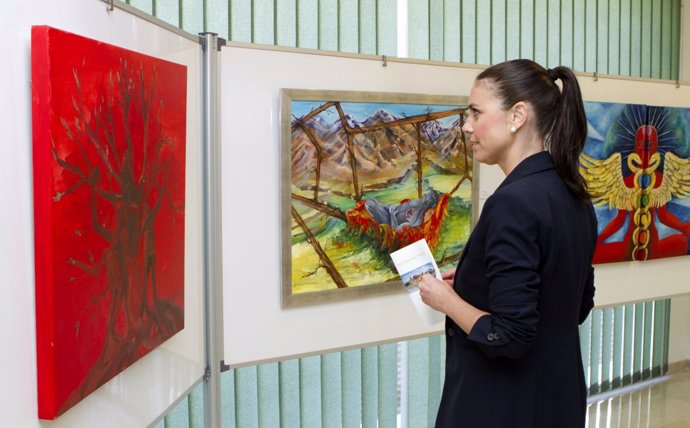 Inauguración de 'Retrospectiva' en Espacio de Mujeres de Diputación de Almería