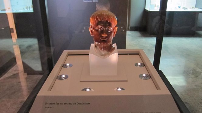 Una de las piezas de exposición dedicada a César Augusto en el Museo de Zaragoza