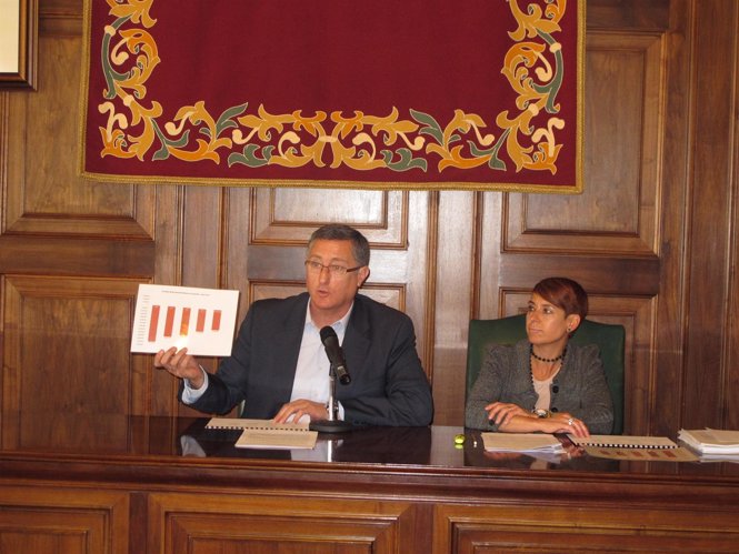 Blasco ha presentado los datos sobre la evolución de la deuda en Teruel