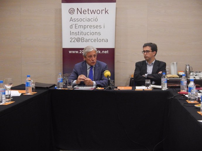 El presidente de 22@ Network (izq), R.Salabert y el secretario técnico, A.Oliva