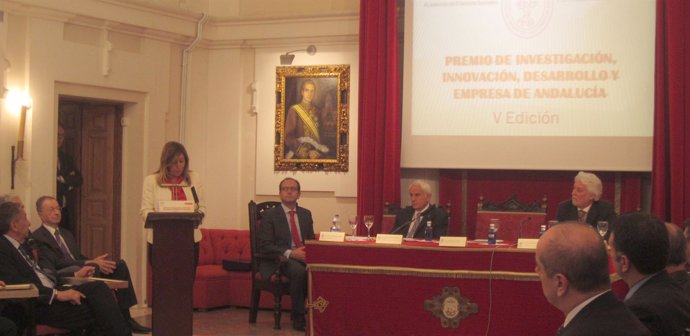 Díaz preside la entrega de los premios de la Academia de CCSS y Medio Ambiente