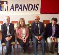 Mato apuesta porque el Gobierno "exporte fuera de España las políticas que se realizan con personas con discapacidad"