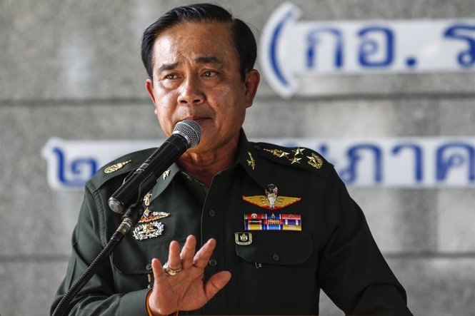 El jefe del Ejército de Tailandia, Prayuth Chan Ocha, asume control del gobierno