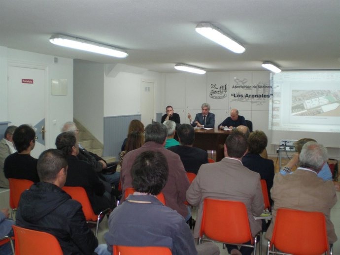 Fuentes-Pila en el acto     