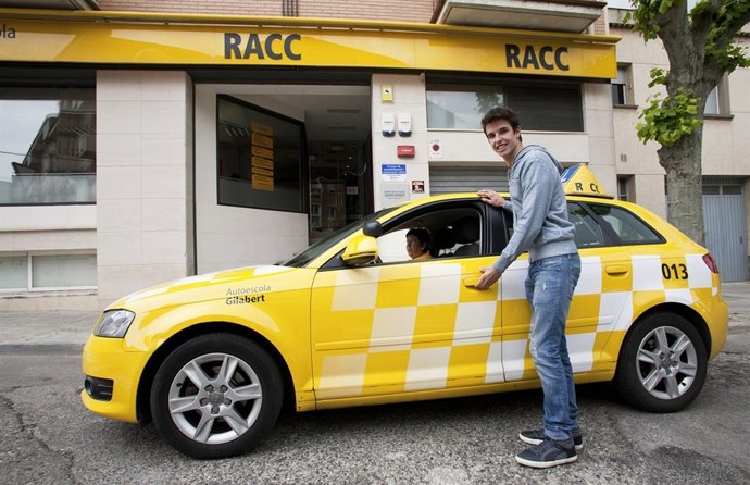 Alex Márquez tras obtener el carné