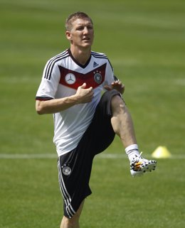 El centrocampista alemán Bastian Schweinsteiger