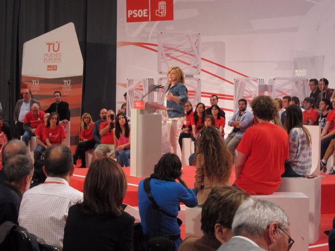 Elena Valenciano, en el mitin central del PSOE