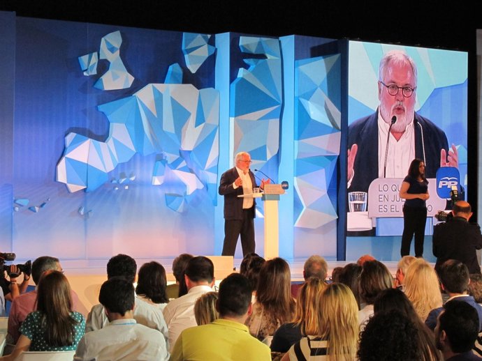 Miguel Arias Cañete