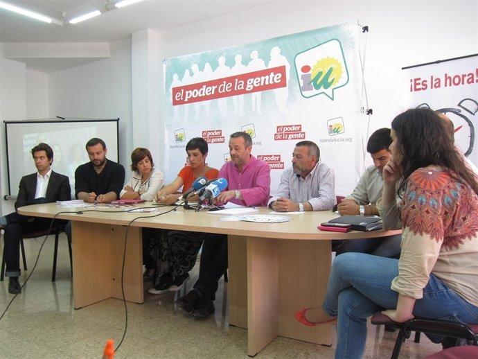 Coordinadora Campaña IU Toñi Moreno y Coordinador Provincial José Antonio Castro