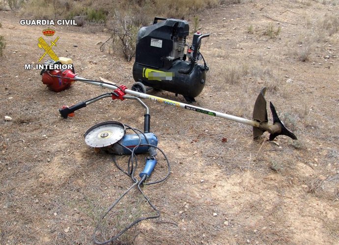 Utensilios incautados en la operación