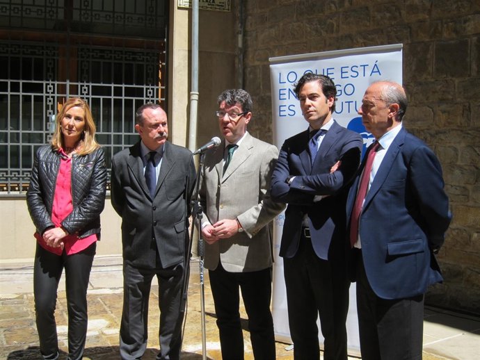 Beltrán, Martín de Marcos, Nadal, Zalba y Pérez Lapazarán en el acto